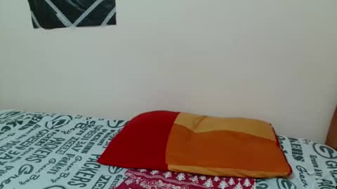 Snapshot of jannie_e chatting on 10.22.25 Jannie online show from 10.22.25