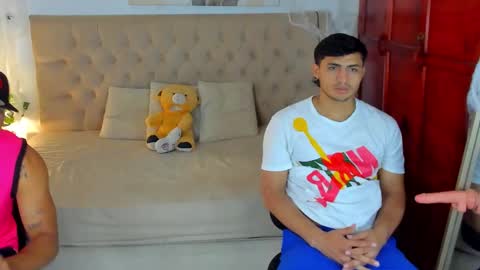 janomar01 online show from 11.05.25