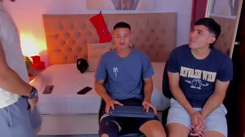 janomar01 online show from 11.24.25