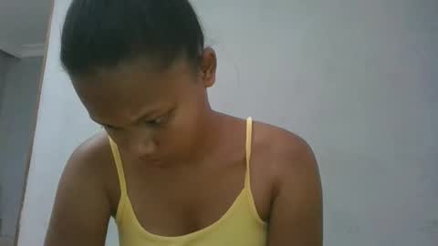 Snapshot of jarevava chatting on 12.21.25 Jarevava online show from 12.21.25