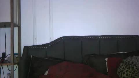 Snapshot of jaslanimirajts chatting on 10.04.25 GoddessLaniLuxxx online show from 10.04.25