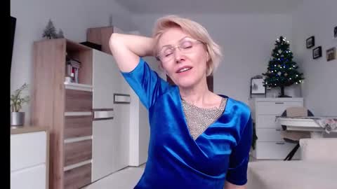 Jasmin room for people 40 online show from 01.05.25