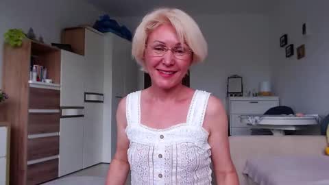 Jasmin room for people 40 online show from 05.22.26