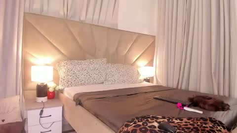 Snapshot of jasmin_melons chatting on 04.25.26 jasmin_melons online show from 04.25.26