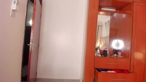 Snapshot of jasmin_melons chatting on 06.27.26 jasmin_melons online show from 06.27.26