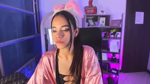 Snapshot of jasmin_skinny chatting on 11.20.25 jasmin_skinny online show from 11.20.25