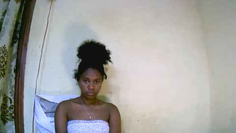 Snapshot of jasminah176750 chatting on 10.10.25 jasminah176750 online show from 10.10.25