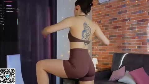 Chloe online show from 12.16.25