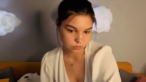 Snapshot of jasmine_burke chatting on 06.22.26 Jasmine Burke online show from 06.22.26