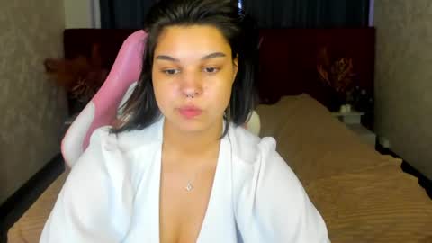 Snapshot of jasmine_burke chatting on 07.07.26 Jasmine Burke online show from 07.07.26