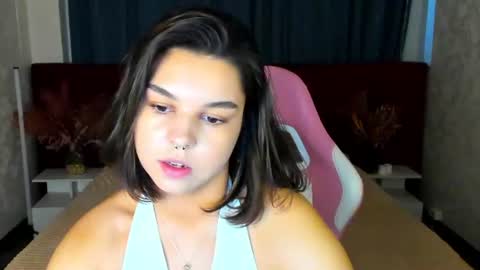 Snapshot of jasmine_burke chatting on 07.28.26 Jasmine Burke online show from 07.28.26