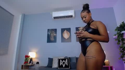 Snapshot of jasminecampbell chatting on 12.13.24 Instagram jasminecampbell1 online show from 12.13.24