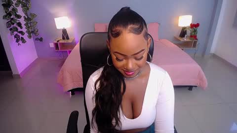 Snapshot of jasminecampbell chatting on 02.19.25 Instagram jasminecampbell1 online show from 02.19.25