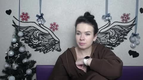 JasmineKouch online show from 12.13.25