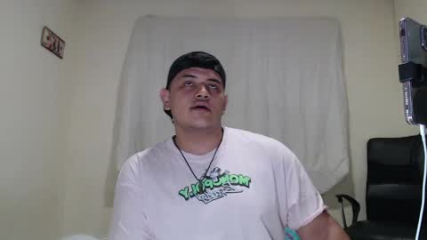 Snapshot of jason_boy_ chatting on 04.15.26 jason_boy_ online show from 04.15.26