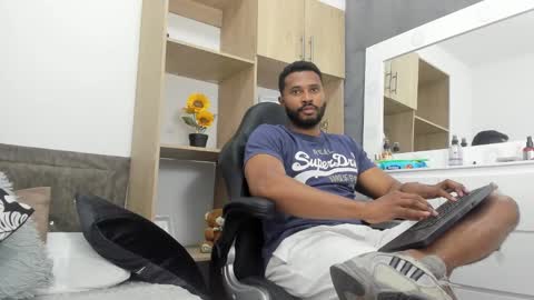 Jason online show from 10.17.25