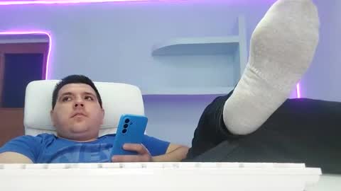 Snapshot of jasonjacks8 chatting on 10.01.25 JasonJacks online show from 10.01.25