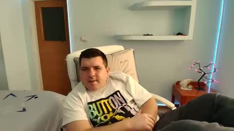 Snapshot of jasonjacks8 chatting on 10.22.25 JasonJacks online show from 10.22.25