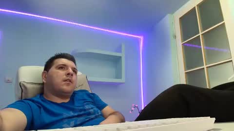 Snapshot of jasonjacks8 chatting on 10.28.25 JasonJacks online show from 10.28.25