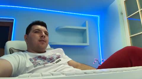 Snapshot of jasonjacks8 chatting on 11.29.25 JasonJacks online show from 11.29.25