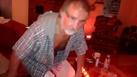 Snapshot of jasonreloaded694u chatting on 03.01.25 Jason online show from 03.01.25