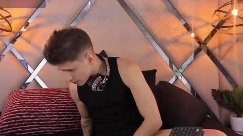 JASPER JONES online show from 03.10.26