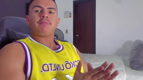 JBrooksXx online show from 02.05.25