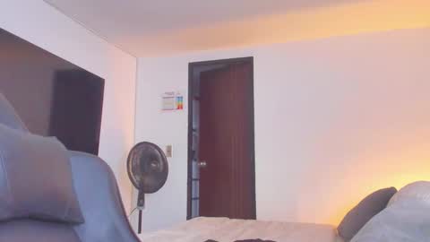 JBrooksXx online show from 10.01.25