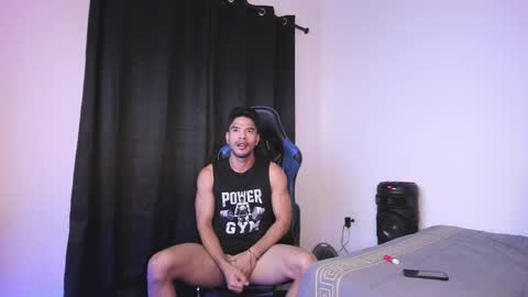 Snapshot of javiercarrera222 chatting on 02.16.25 Javier online show from 02.16.25