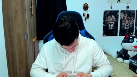 Javier online show from 12.03.24