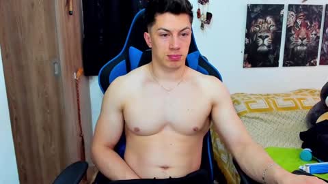 Javier online show from 12.03.24