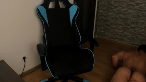 JaxonHunk online show from 10.12.25