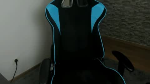 JaxonHunk online show from 04.13.26