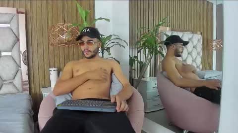 Snapshot of jay__rock chatting on 11.25.25 Jay Rock online show from 11.25.25