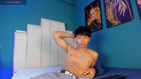 Snapshot of jaycobblack1 chatting on 10.19.25 jaycobblack1 online show from 10.19.25