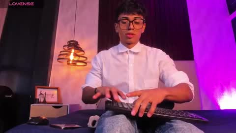 Snapshot of jaycobblack1 chatting on 11.08.25 jaycobblack1 online show from 11.08.25