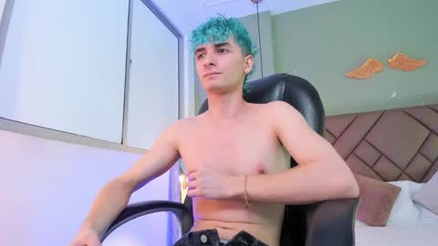 jaydenvillalobos online show from 09.26.25