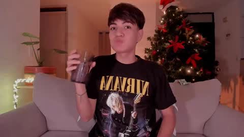 Snapshot of jaythomax chatting on 12.01.24 jaythomax online show from 12.01.24