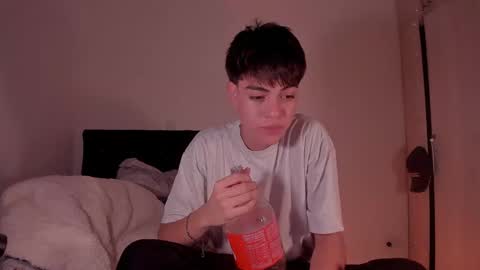 Snapshot of jaythomax chatting on 12.15.24 jaythomax online show from 12.15.24