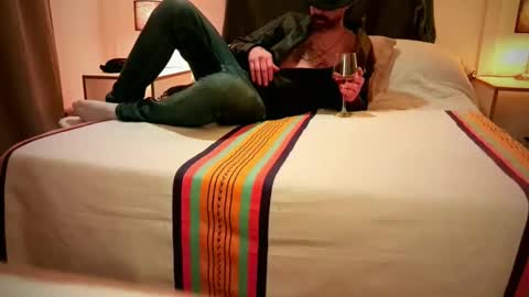 Snapshot of jaz_y_benja chatting on 05.30.26 jaz_y_benja online show from 05.30.26