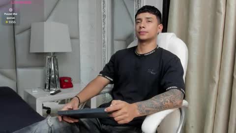 jaze_bradley online show from 11.04.25