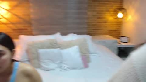 Snapshot of jazmin_dharius chatting on 11.20.25 Jazmin and Scarlett online show from 11.20.25