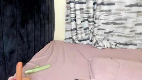 Snapshot of jazmin_jade chatting on 04.12.26 jazmin_jade online show from 04.12.26