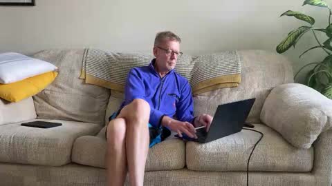 Snapshot of jcar57 chatting on 10.11.25 Jon online show from 10.11.25