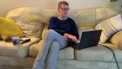 Snapshot of jcar57 chatting on 11.23.25 Jon online show from 11.23.25