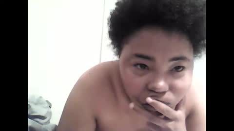 Snapshot of jccaramelbarbie12 chatting on 03.10.25 JCCaramelbarbie online show from 03.10.25