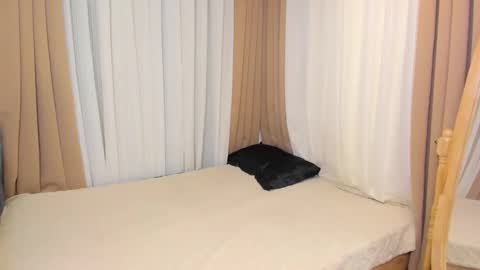 jchugecock online show from 12.04.25