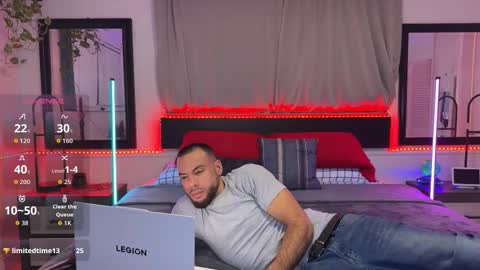 JcMax305 online show from 12.18.25