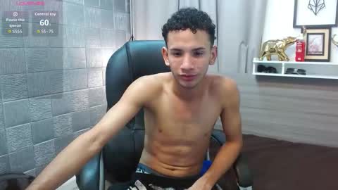 Snapshot of jdwhite18 chatting on 02.28.26 jdwhite18 online show from 02.28.26