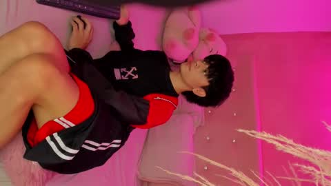 Snapshot of jean_dreams chatting on 12.07.24 J E A N online show from 12.07.24